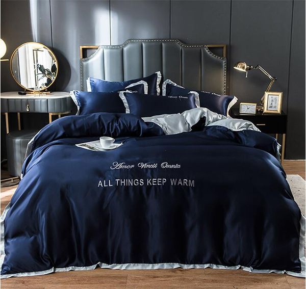 

Royal Blue Satin Silk Duvet Cover Bedding Set, Comforter Set for Queen King Size Bed, Patchwork Design, Soft and Comfortable, hine Washable, Home Use, Pink