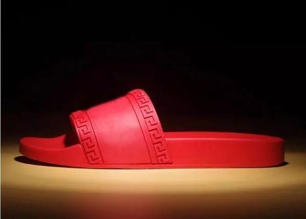 

Марка Men Beach Slide Sandals Медуза Scuffs 2018 Тапочки мужские белые Beach Fashion слипоны дизайнерС