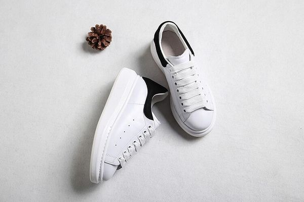 

2018 new mens womens fashion luxury white leather platform shoes flat casual shoes lady black pink white women white sneakers