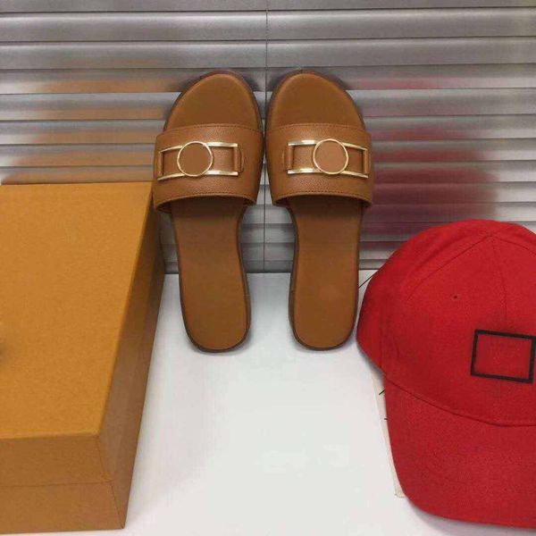 

2020 classic sandals ladies beach cartoon big head sandals designer leather flat bottom l bathroom shoes plus size 41, Black