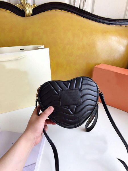 

designer handbag women fashion 21cm belt bags flap bag shoulder bag soft crossbody bags factory cost prices selling 21cm