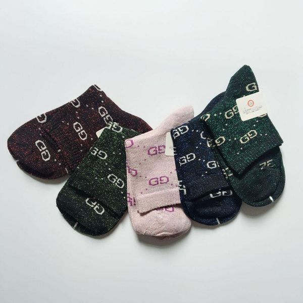 

g письмо печати длинные трубки гольфы чулки моды вязаные носки хлопка 5color 1pairs в один подарочной коробке зимнее теплые носки онлайн, Silver