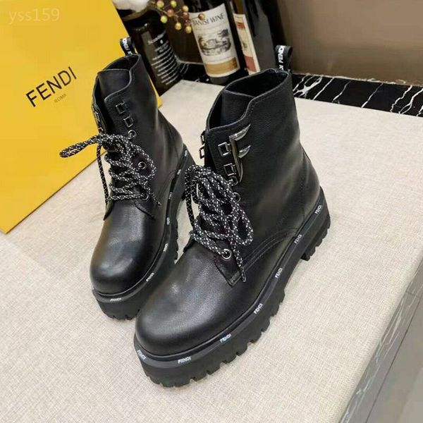 

boots female 2019 autumn and winter short tube handsome martin boots female british lace-up british wind of low-heeled classical short boots, Black