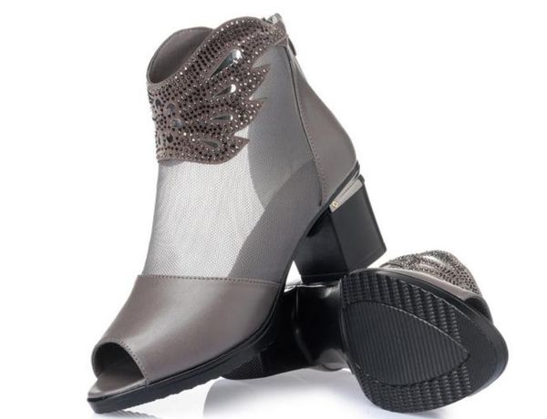 

2019 women's sandals in summer with new style high heel coarse heel waterproof table @98, Black