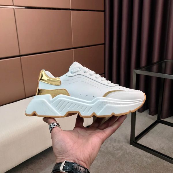 

2020 new fashion color with men's and women's black lack up outdoor sports breathable shoes wear resistant casual shoes men's