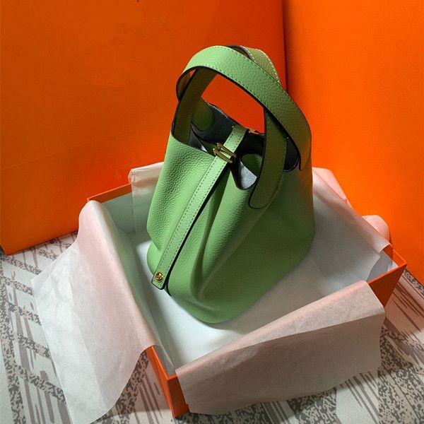 

new women's atmosphere versatile bucket one shoulder women's bag hand messenger bag