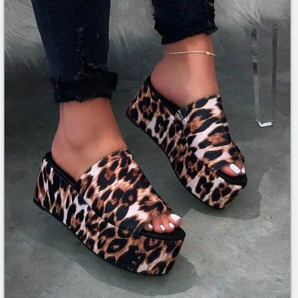 

2020 summer beach shoes slippers women fashion new leopard comfortable women's shoes mid heel casual slippers 35-43, Black