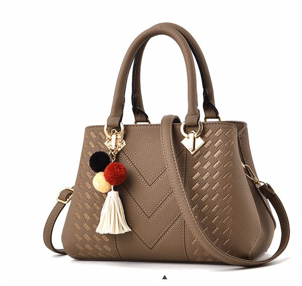 

designer handbags purses women's handbag handbag women's large capacity with light weight shoulder bag new embroidery thread lady