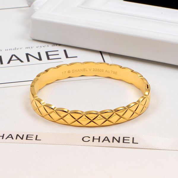 

2020 sell ccb4 bangle official website new arrival stainless steel for women birthday have logo c logo prismatic cutting, Gray