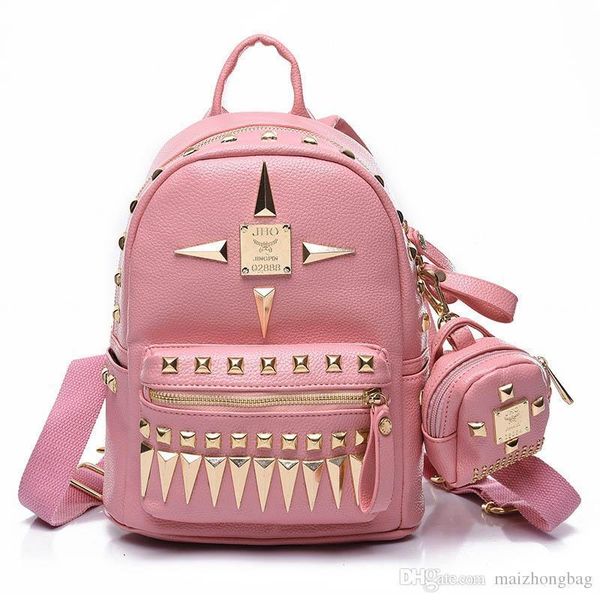 Nice Travel Bags Luxury Women Backpack Pop Vogue Rivet Decoration