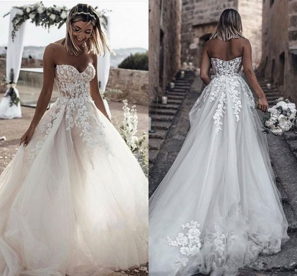 

2019 Country Boho Gorgeous White Wedding Dress Sweetheart Lace Appliques Princess Backless Summer Garden Beach Bridal Gown On Sale