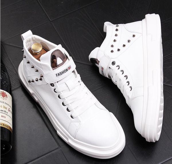 

2020 new british flag men's shoes luxury men sneakers rivet high men hip hop casual shoes thick bottom rivets boots, Black