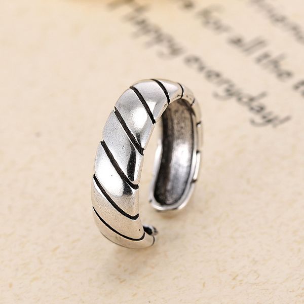 

wholesale simple design vintage 925 sterling silver thai silver ladies finger rings jewelry women no fade wedding ring cheap, Slivery;golden