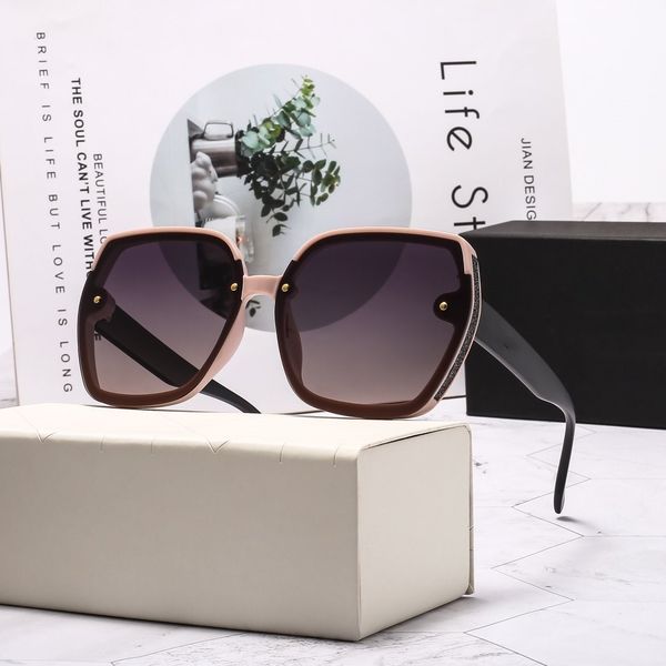 

2020 new fashion stainless steel hollow out ultra light design mirror leg ladies fashion polarized sunglasses model 9022, White;black