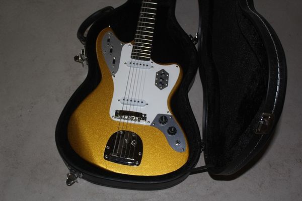 

In tock golden electric guitar hipping