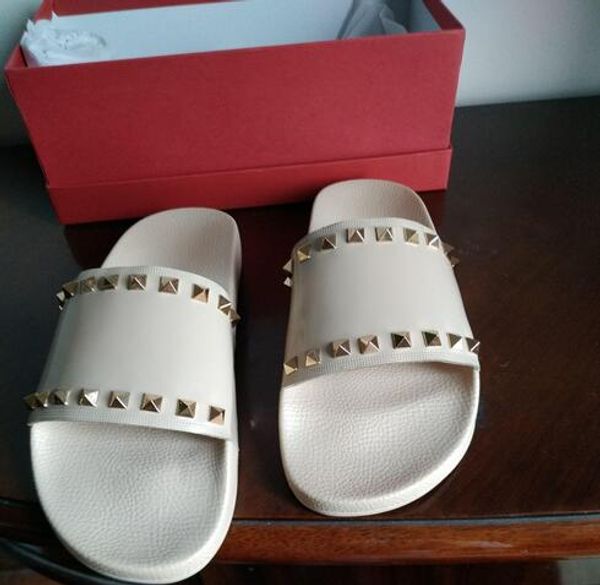 

Новый европейский классический роскошный стиль, мужские и женские тапочки, чиста