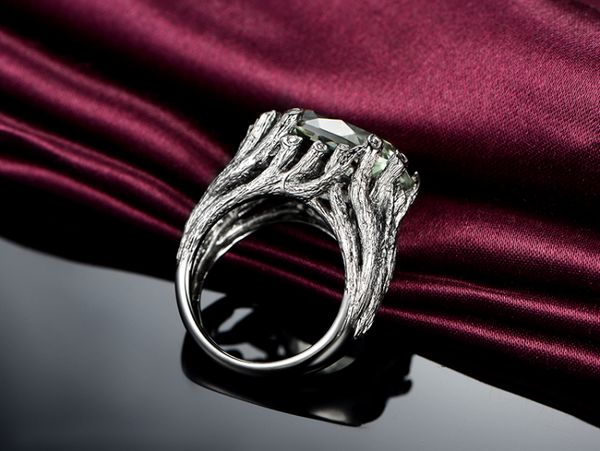 

black ring with green crystal for women, Golden;silver