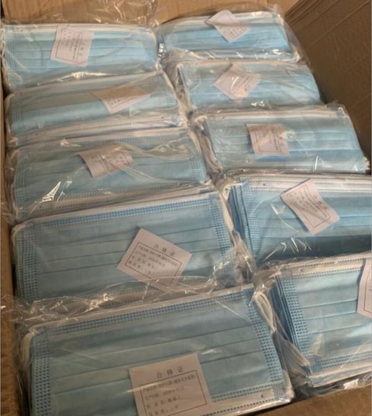 

in-stock disposable face masks 3-layers disposable civilian masks dustproof non-woven fabric plus meltblown cloth masks 27