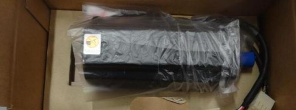 

new and original servo motor 2004-rz04ba1ab3