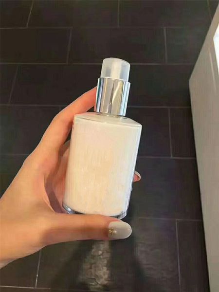 

brand lotion 125ml for all skin types essence face skin care cream, White