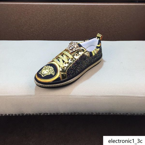 

2019rr нов мђжин на лђайне кѬоовки, вокие оп мђжин на окѬом воздђе 