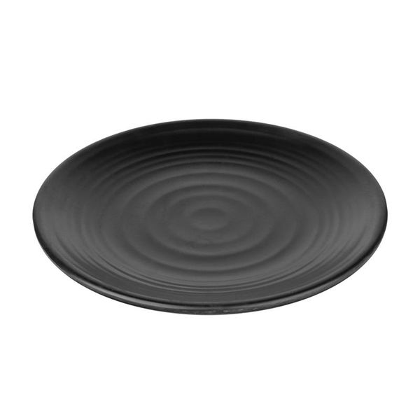 restaurant plates