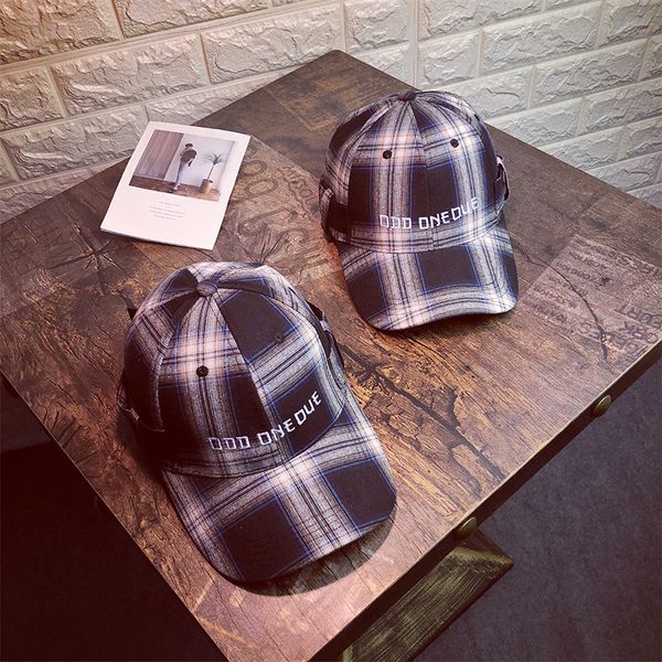 

spring and autumn new korean letter embroidery black and white stripe print men's women's outdoor fashion sunshade cap, Blue;gray