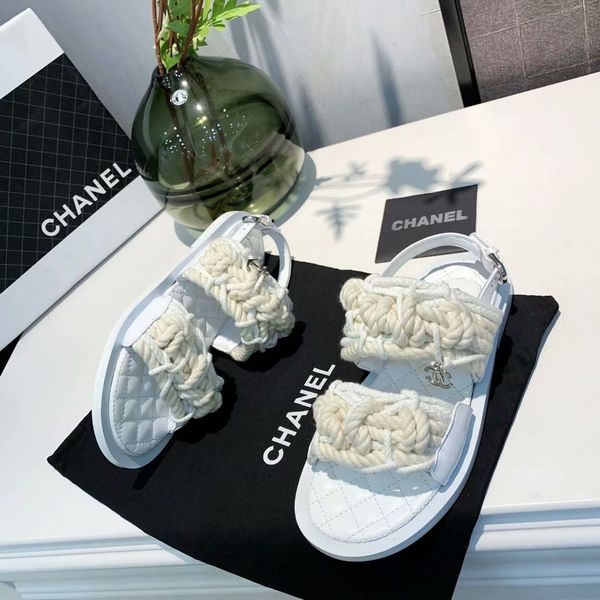 

2019 summer new fashion women's sandals personality style original design casual summer shoes