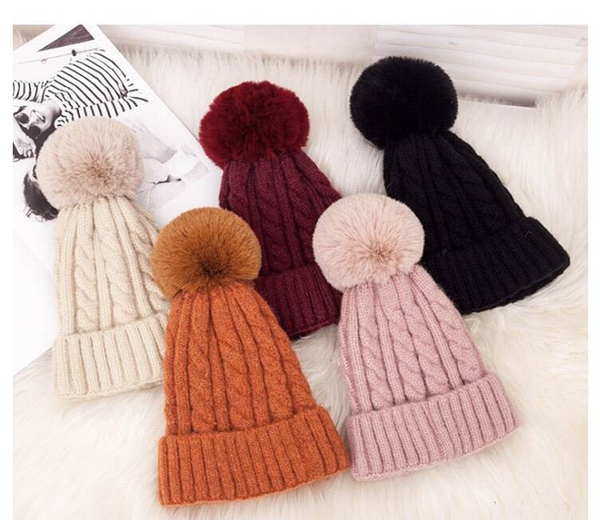 

winter plush knitted hat, color contact customer service, Blue;gray