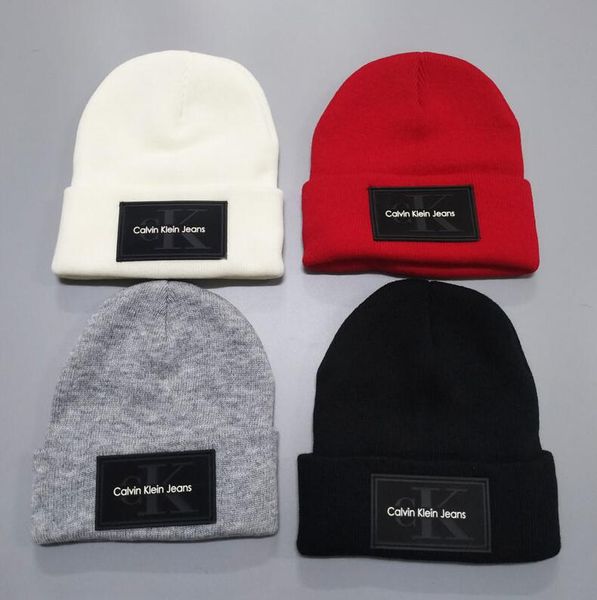 

2019 luxurys trendy hats winter knitted fur poms beanie label fedora luxury cable slouchy skull caps fashion leisure beanie outdoor hats 987, Blue;gray
