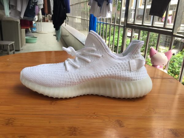 

wholesale 2019 New grey orange Clay Pink Hyperspace Static Men's Running Shoes Grey Orange Zebra Kanye West Sports trainers Designer