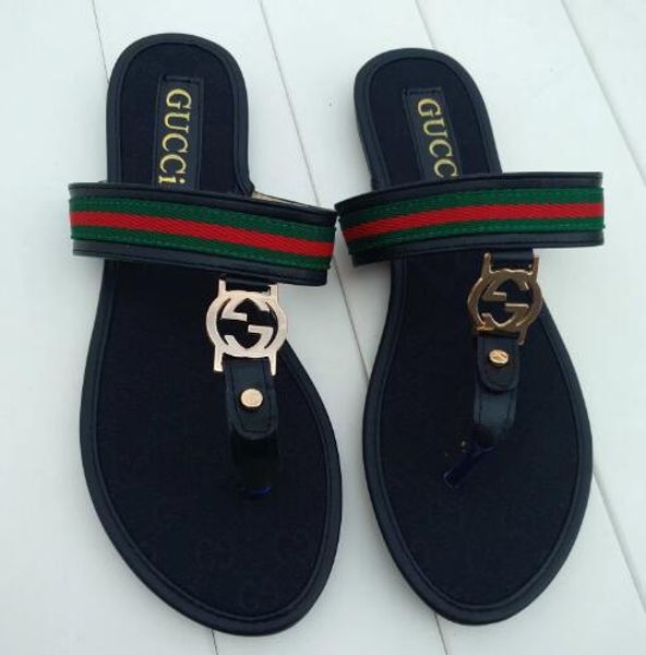 

2020 new women sandals luxury metal buckle women's leather slippers designe women t-strap flip flops female beach flats large size35-42, White