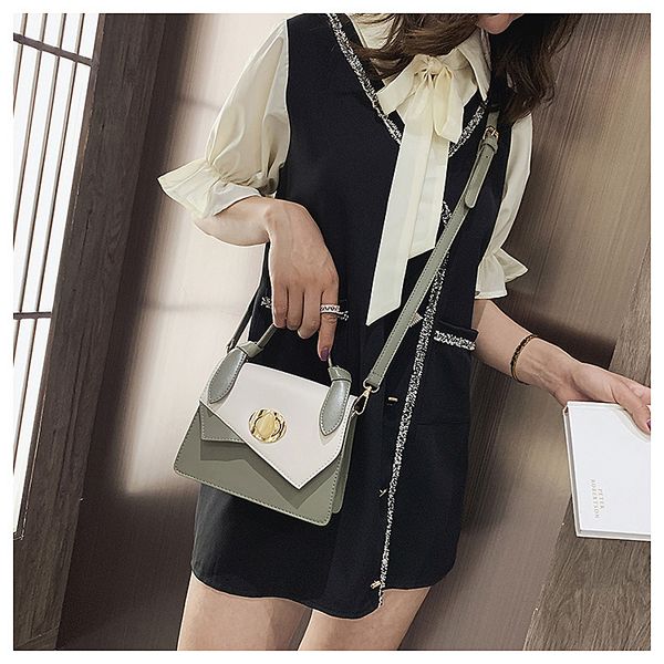 

женская сумка на плечо 2019 новый досуг маленькая свежая дикая женская сумка простая мода сумка оптом