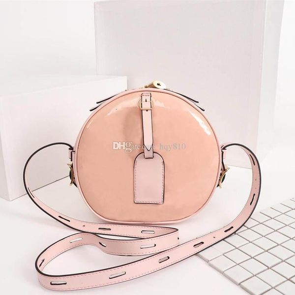 

crazy cute circular shoulder bags fashion casual brand designer bags luxury women bags size 20x22.5x 8cm m5229401
