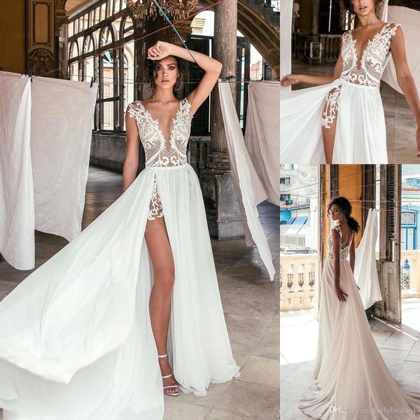 Abiti da sposa sexy con scollo a V profondo sulla spiaggia Abiti da sposa con spacco laterale alto in pizzo Appliqued Illusion Corpetto Sweep Train Bohomian Abiti da sposa BC0277