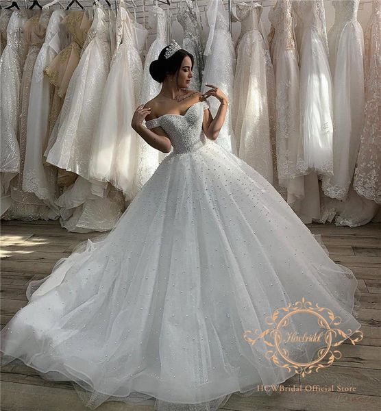 

luxury pearls dubai ball gown wedding dresses off the shoulder corset organza long train bride dress custom made robe de mariage, White