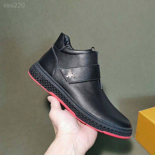 

high end men's cotton leather shoe plus velvet fur casual cotton shoes men warm men's cotton shoes leather wool winter shoes men, Black