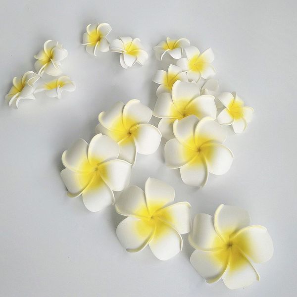 

50шт головные уборы frangipani цветы для свадебных вечеринок украшения комнаты набор