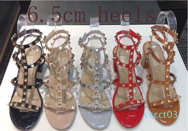 

горячие продажи моды дизайнер шпильки лакированной кожи заклепки сандалии женщин из натуральной кожи шипованных strappy платье обувь 9.5cm 6, Black