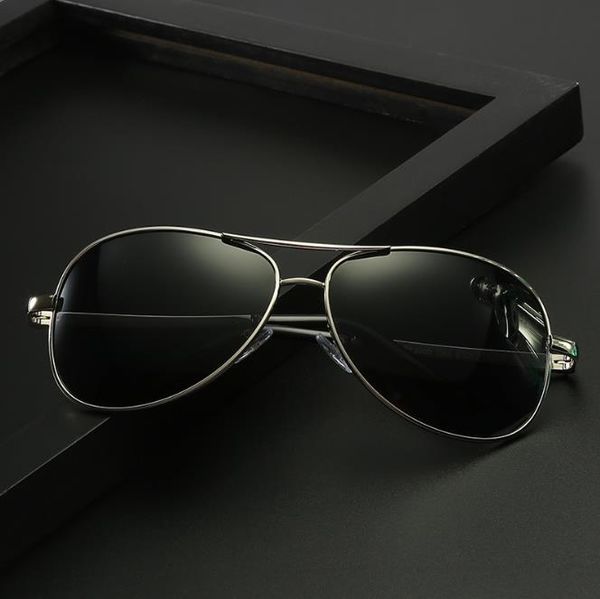 

polarizing sunglasses men's retro clam glasses sunglasses driver's night vision glasses discolored sunglasses, White;black