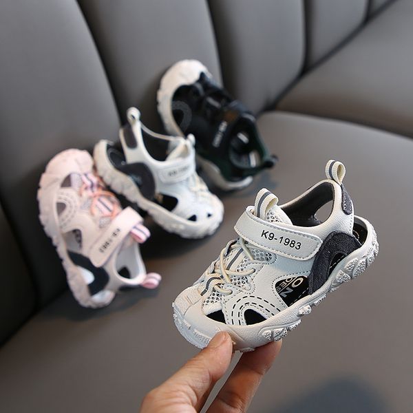 

2020 spring and summer new boys casual sandals small children's soft bottom beach shoes 1-3 years old children's shoes wholesale, Black;red