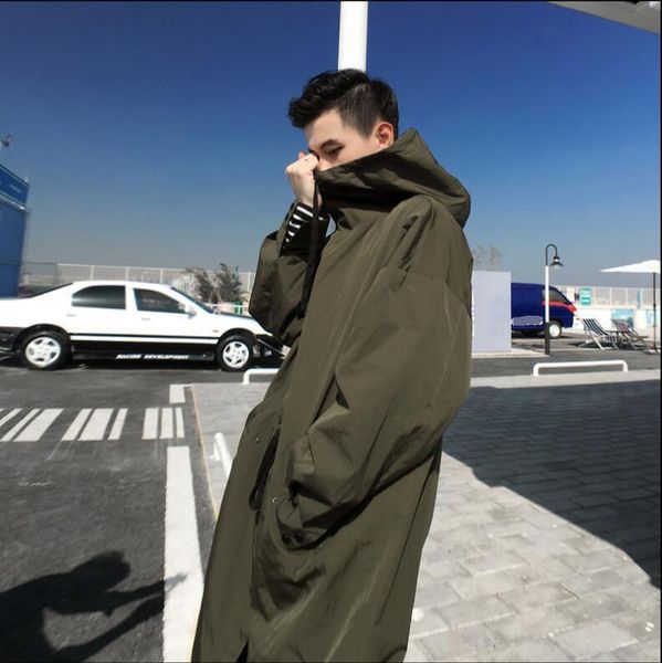 

spring and autumn fashion men long knee-length overcoat korean version of a windbreaker hooded jacket trench coat men, Tan;black