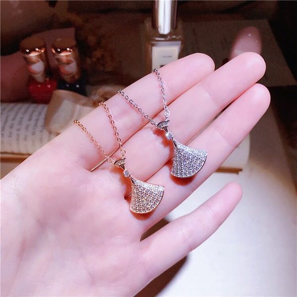 

new sale scalloped full cz pendant short crystal from austrian wild delicate temperament skirt clavicle chain necklace women, Silver
