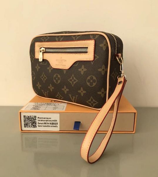 

Women 039 travel toiletry pouch protection makeup clutch women genuine leather waterproof co metic bag for women du t bag no box 8868