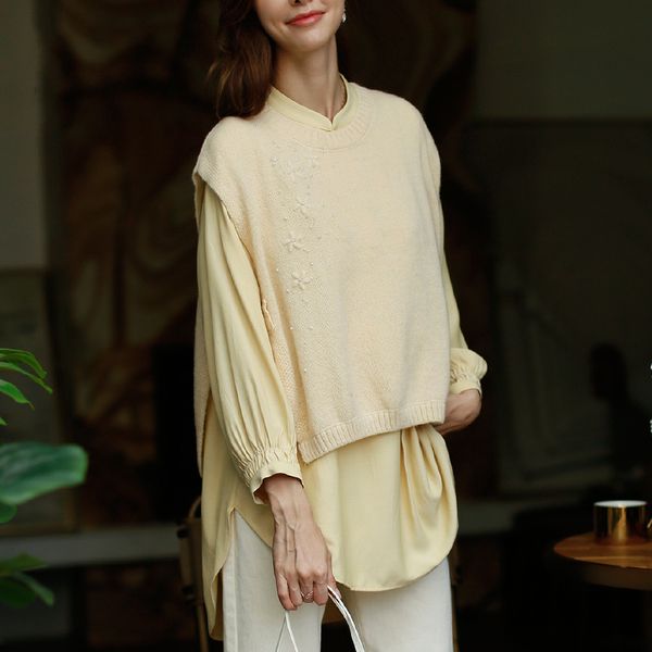 

rojay sweater vest woolen waistcoat loose chinese style short knitted vest alpaca beading embroider, Black;white