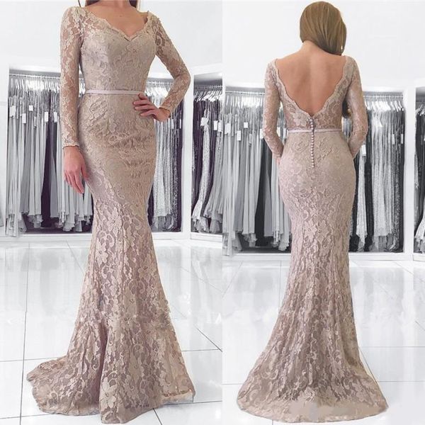 

2020 modest lace off the shoulder long sleeves mother of the bride dresses mermaid floor length evening dresses gray v neck mother formal, Black;red