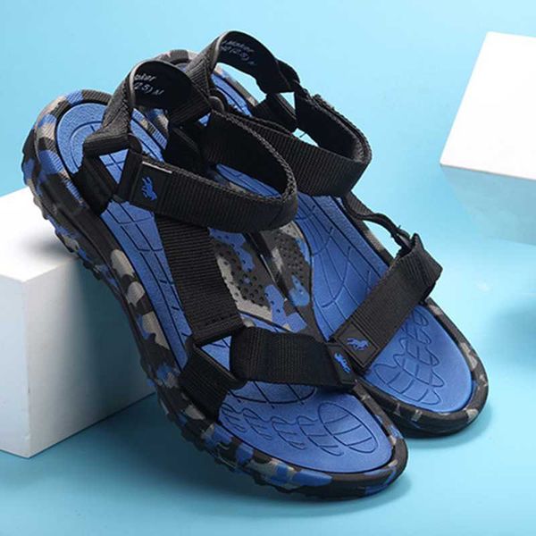 

summer men shoes breathable quick dry beach sandals casual shoes men flat soft light thick sole camouflage summer