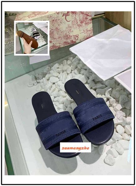 

latest new dazzle flowers slippers summer woman beach alphabet slippers designer embroidery woman shoes, Black