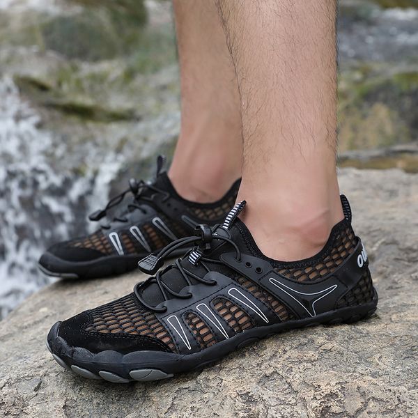 

loozykit 2020 summer water shoes men breathable aqua shoes fashion beach sandals sport slippers women diving socks tenis