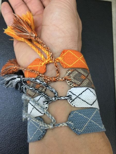 

Famous brand Di and Or American Indian crafts woven bracelets Amulet embroidery letter hot bracelet trend hand-woven bracelet
